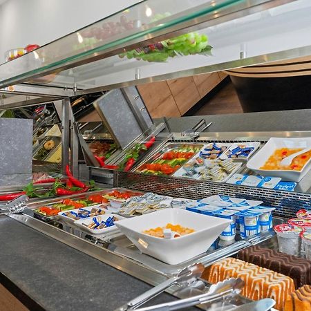 Hotel Adler Friedrichshafen Ngoại thất bức ảnh