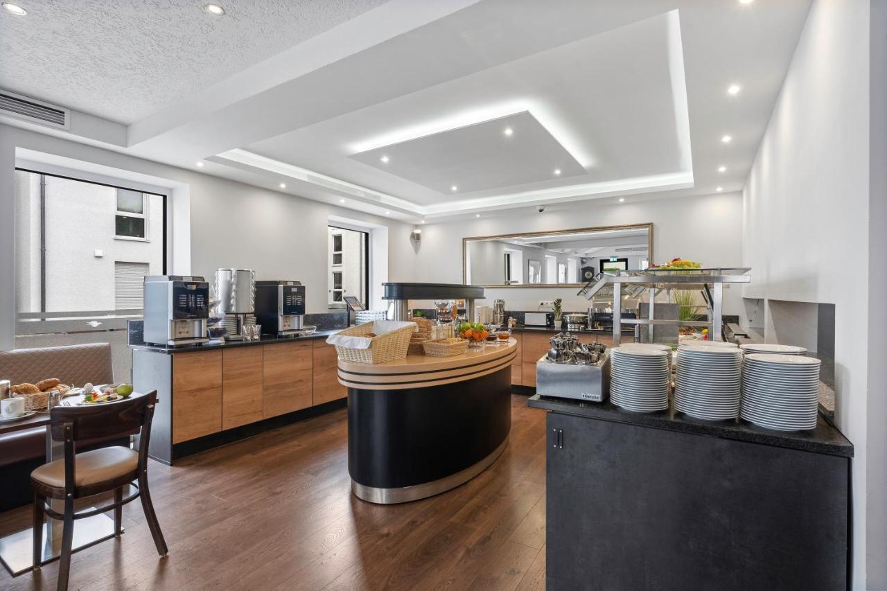 Hotel Adler Friedrichshafen Ngoại thất bức ảnh
