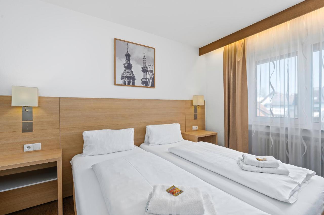 Hotel Adler Friedrichshafen Ngoại thất bức ảnh