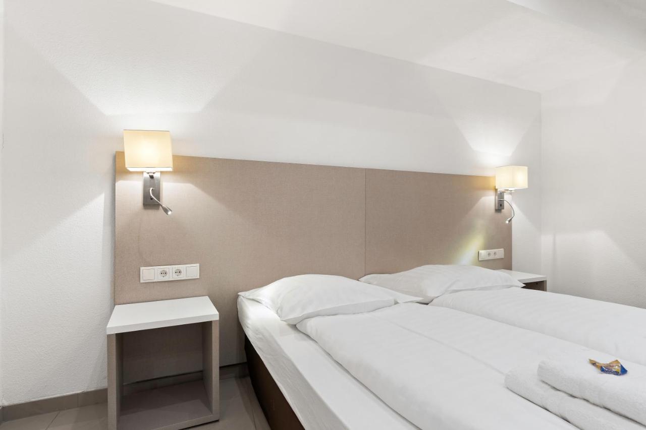Hotel Adler Friedrichshafen Ngoại thất bức ảnh