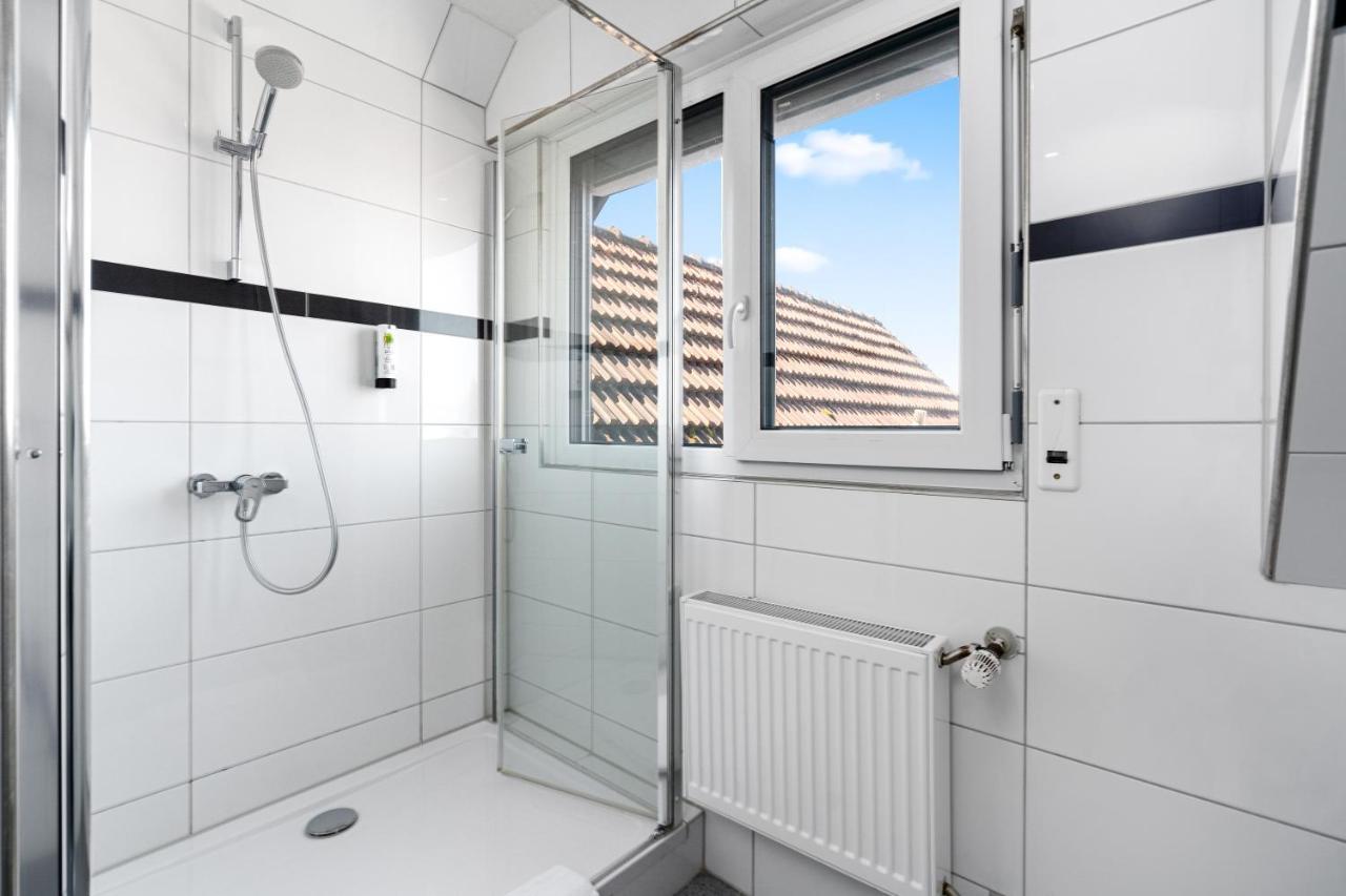 Hotel Adler Friedrichshafen Ngoại thất bức ảnh