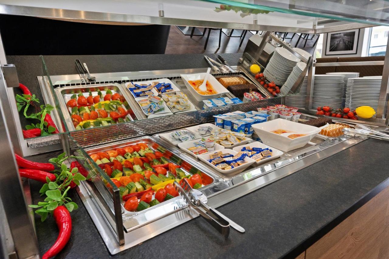 Hotel Adler Friedrichshafen Ngoại thất bức ảnh